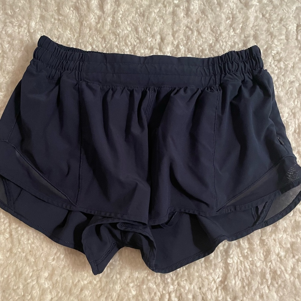 Hotty hot navy lululemon shorts